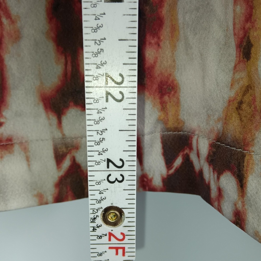 WynneLayers Shirt Womens Medium Red Beige Watercolor Button Up Blouse Top NWT - Picture 14 of 14